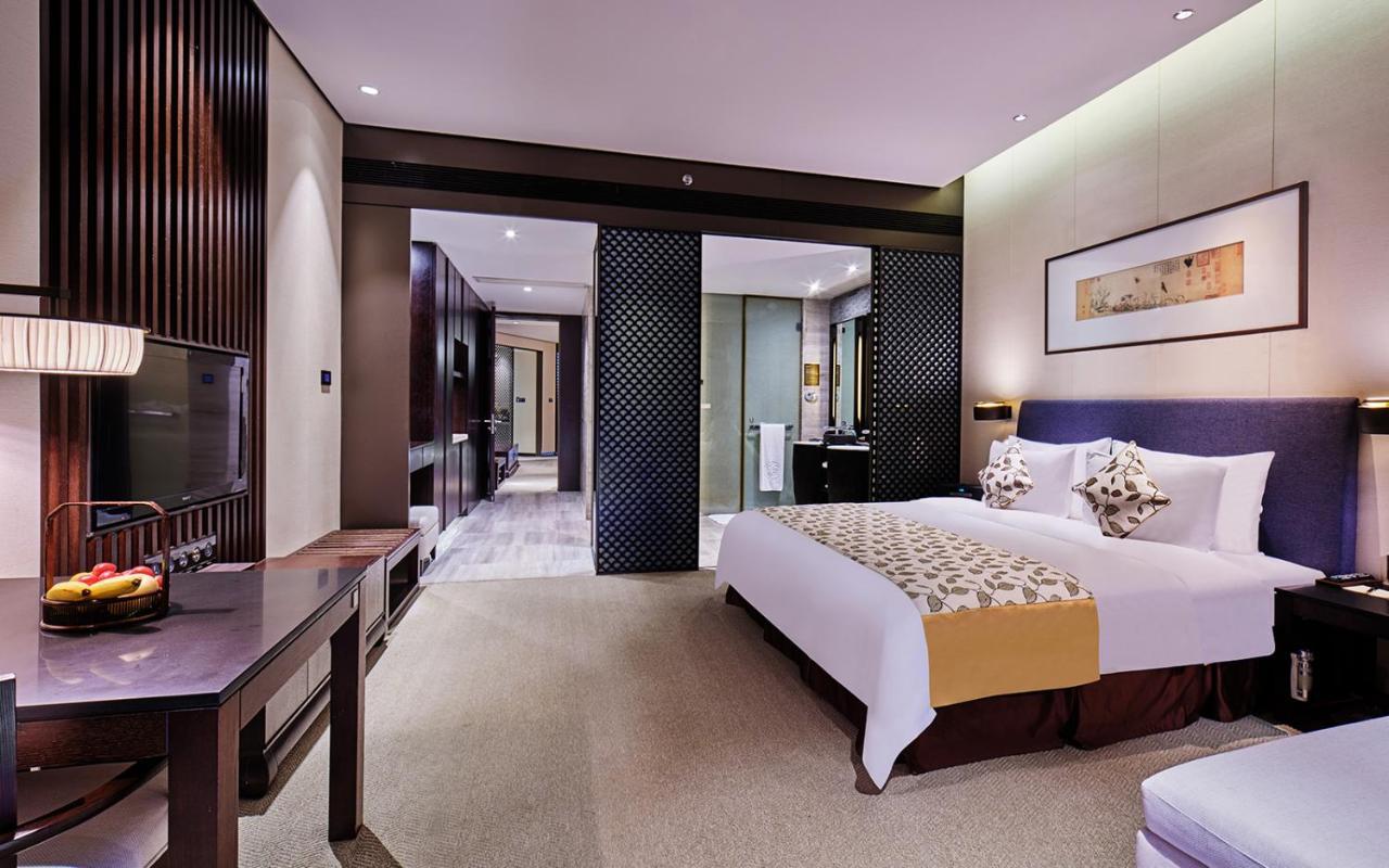 Shenzhen Castle Hotel Bagian luar foto