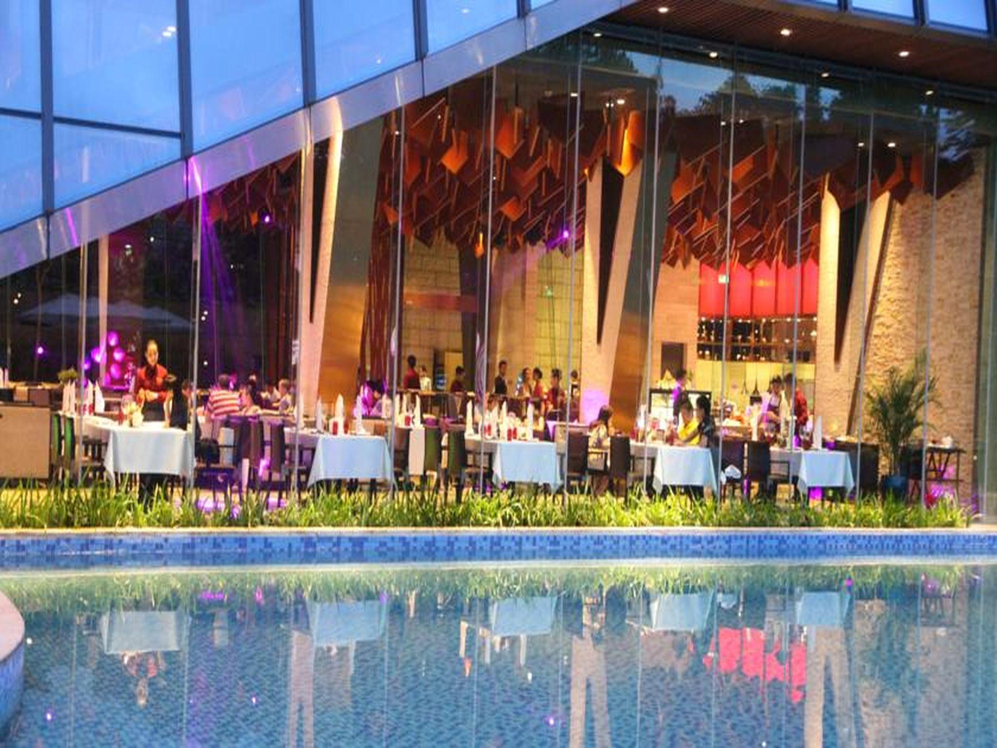 Shenzhen Castle Hotel Bagian luar foto