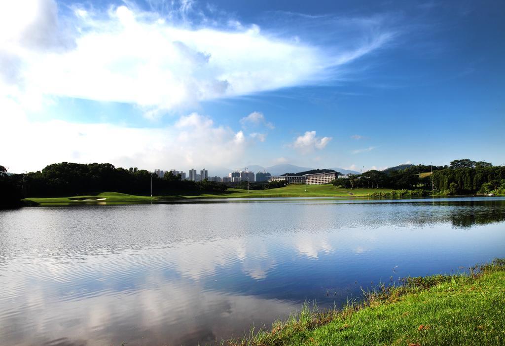 Shenzhen Castle Hotel Bagian luar foto
