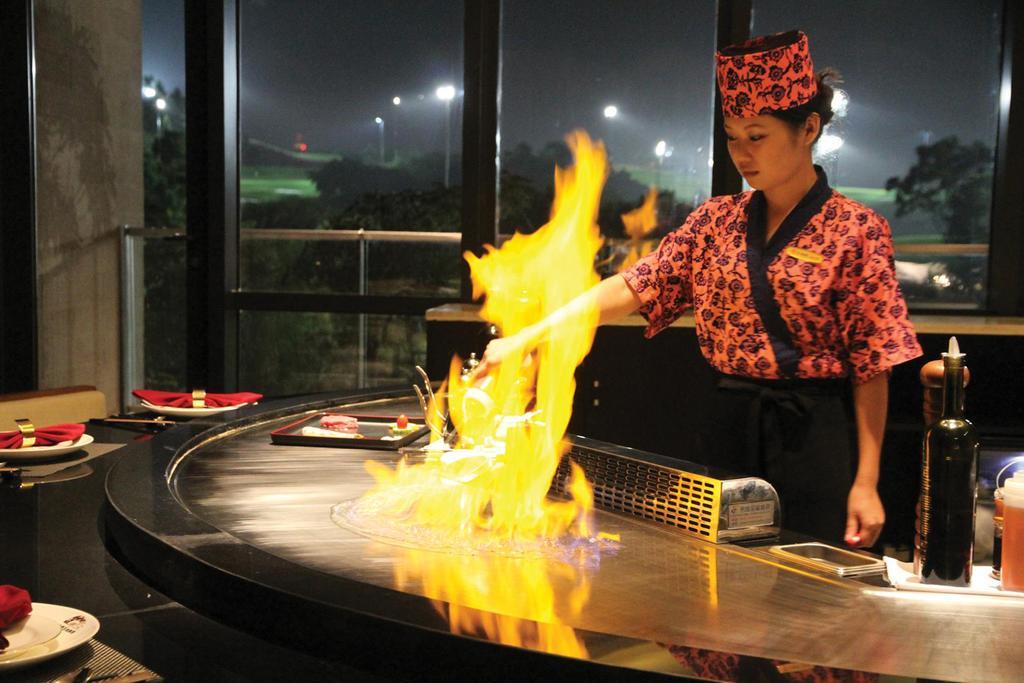 Shenzhen Castle Hotel Bagian luar foto